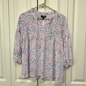 Ana blouse. New with out tags. Floral pattern 3/4 sleeve. tie front loose fit.